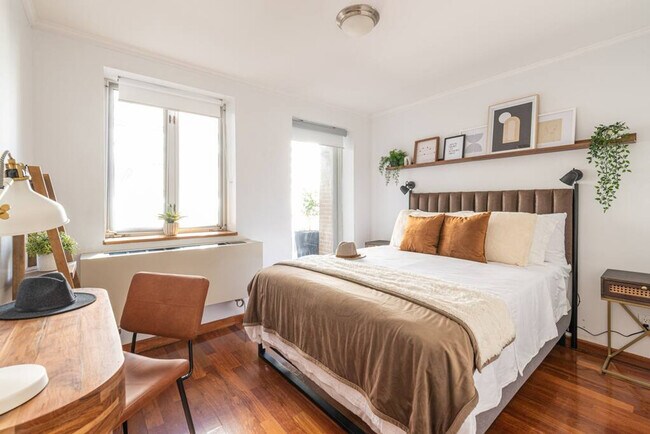 Photo - 209 W 20th St Unit SI ID1013666P