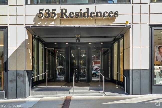 Building Photo - 535 N Michigan Ave Rental