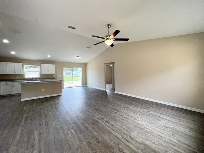 Photo - **Available March 15th**Beautiful Home for Rent 3 Bd 2Bath