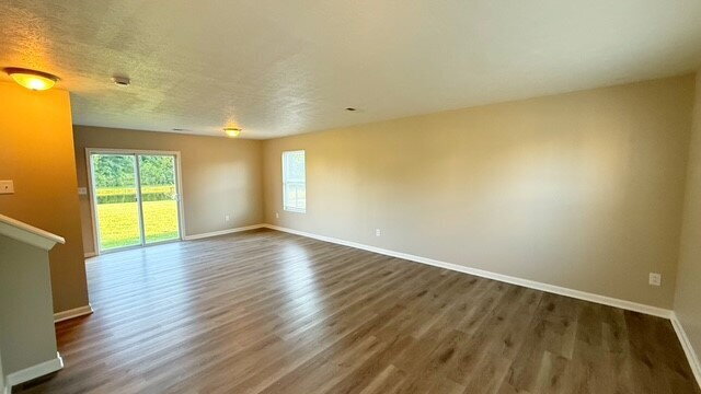 Photo - EAST- NEWER 4 BEDROOM 2 STORY HOME AVAILABLE NOW!