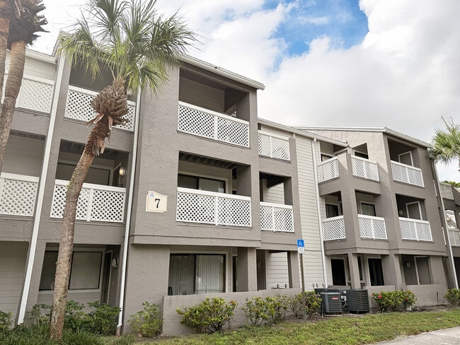 Building Photo - Advenir at La Costa