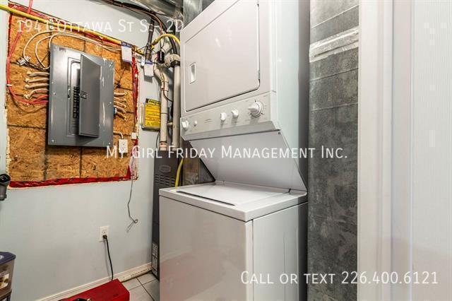 Photo - 1941 Ottawa St S