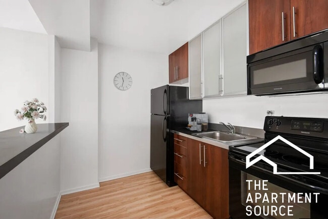 Photo - 3130 N Lake Shore Dr Unit 714