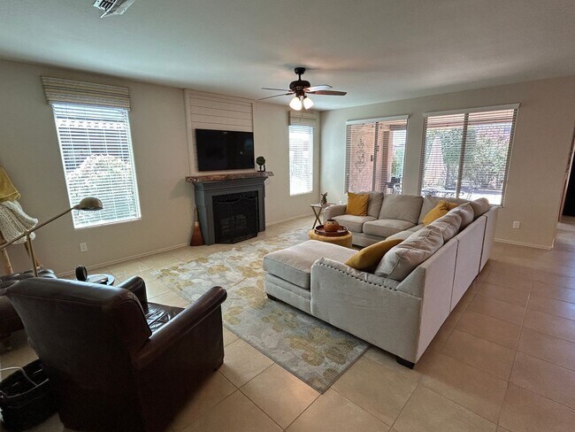 Photo - 26864 W Piute Ave