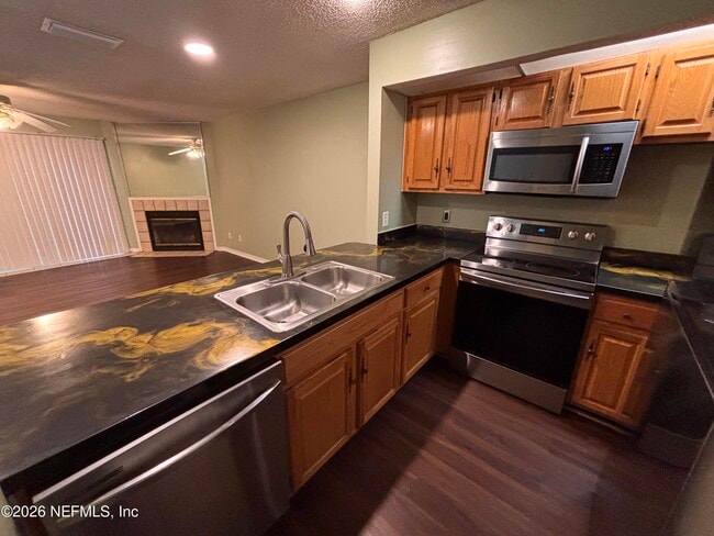Photo - 8531 Sturbridge Cir W