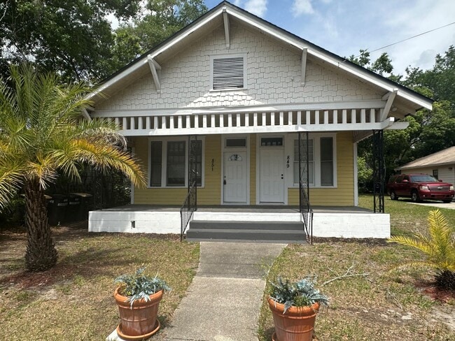 Building Photo - 851 Broxton St