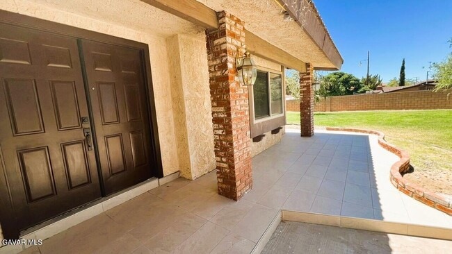Photo - 5020 W Ave K 10