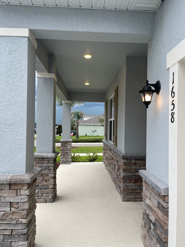 Photo - 1658 Blue Lagoon Cir