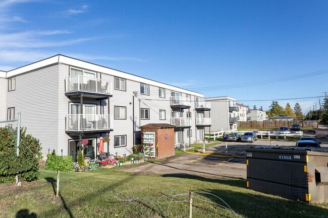 Photo - Marcus Manor