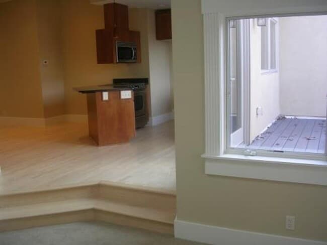 Photo - 395 E Main St Unit 5