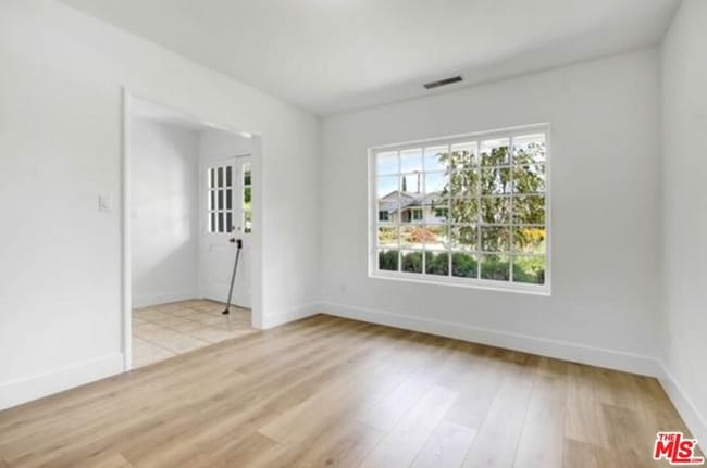 Photo - 5655 Ramara Ave