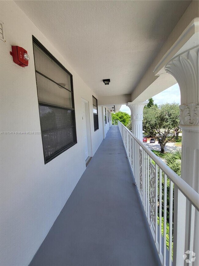 Building Photo - 3640 Whitehall Dr Unit 406 Rental