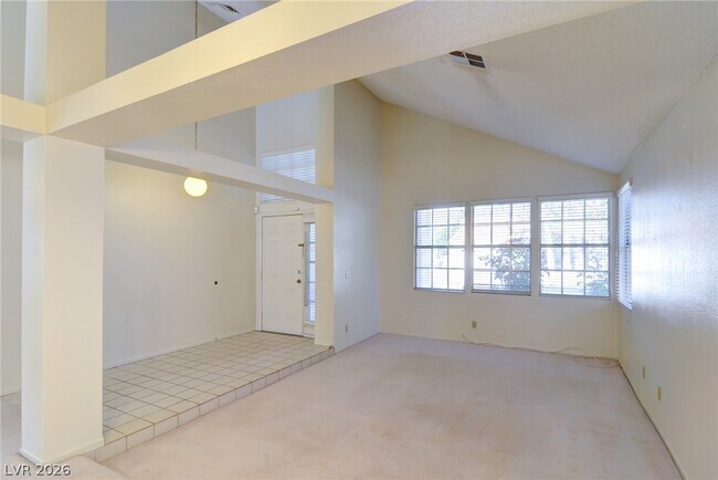 Photo - 217 S White Cloud Cir