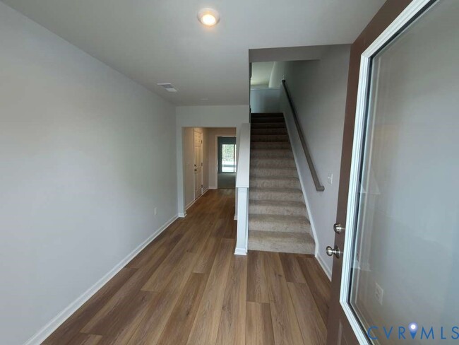 Photo - 435 Burden Dr