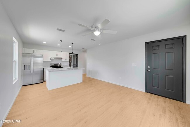 Photo - 122 N East Ave