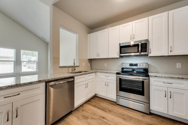 Photo - 2424 S Fannin Ave