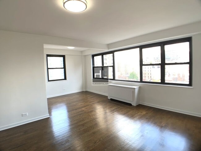 Building Photo - E 16 ST Rental
