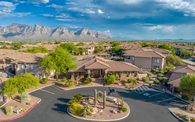 Community center (gym, ping pong, library, bathrooms) - 655 W Vistoso Highlands Dr Condo Unit 210