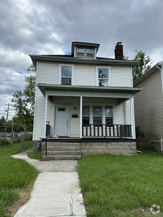 Building Photo - 1683 Minnesota Ave Rental