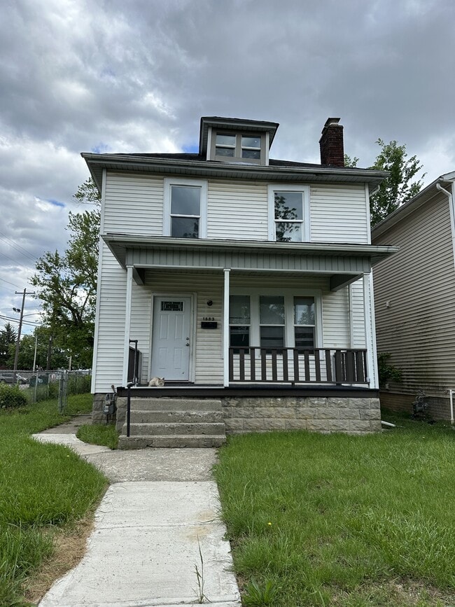 Building Photo - 1683 Minnesota Ave Rental