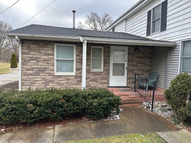 Building Photo - MGAM-MI-Andersonville Rd Unit B
