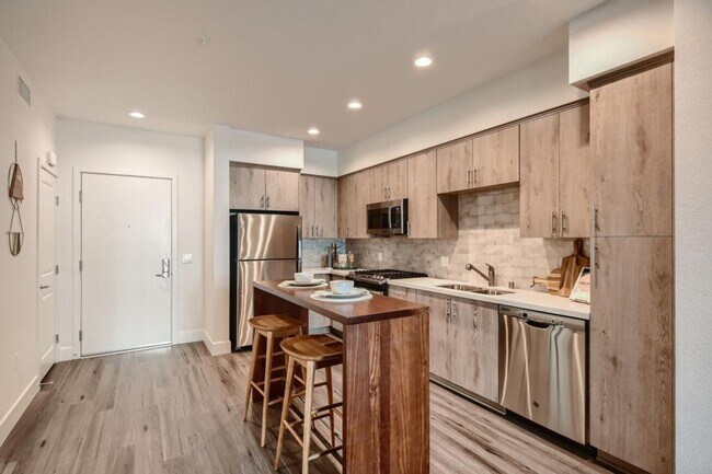 Photo - 4890 Sunroad Centrum Ln Unidad ID1266020P