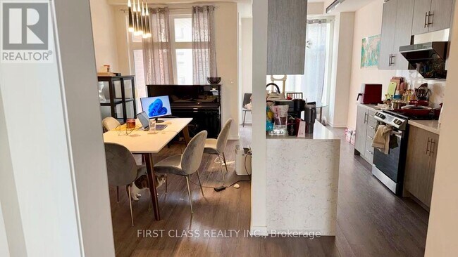 Photo - 10 Pantheon Ln