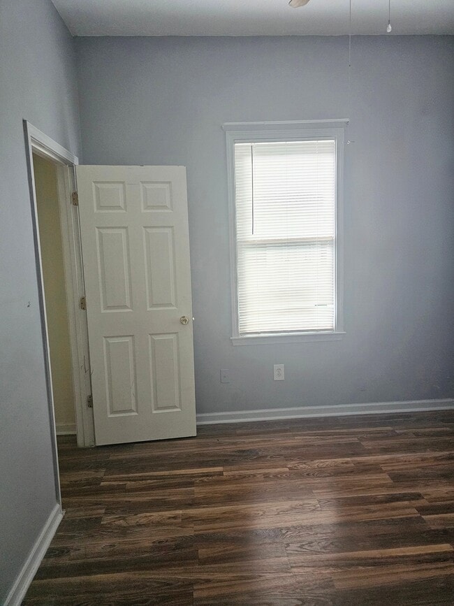 Photo - 1333 Oak St SW