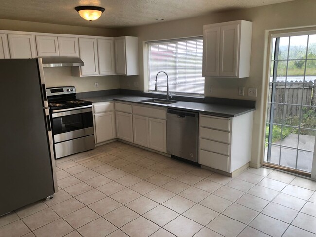 Photo - Updated Duplex - 3 Bedroom 1.5 Bath