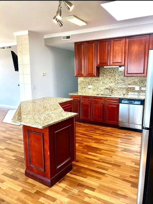 Photo - 5036 W Pensacola Ave Unit 401