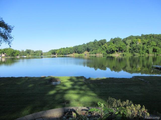 Photo - 4870 Lakeview Blvd