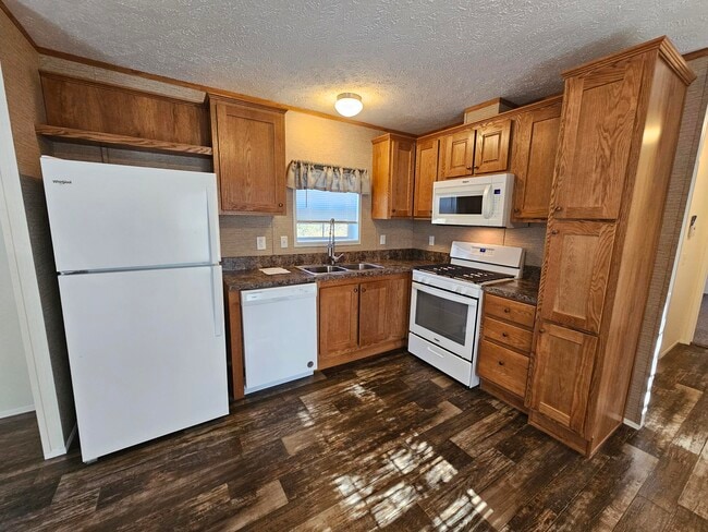 Building Photo - 9 Mapledale Acres