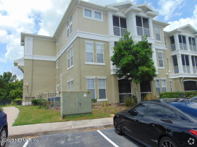 Building Photo - 1300 Riverplace Blvd Unit 507 Rental