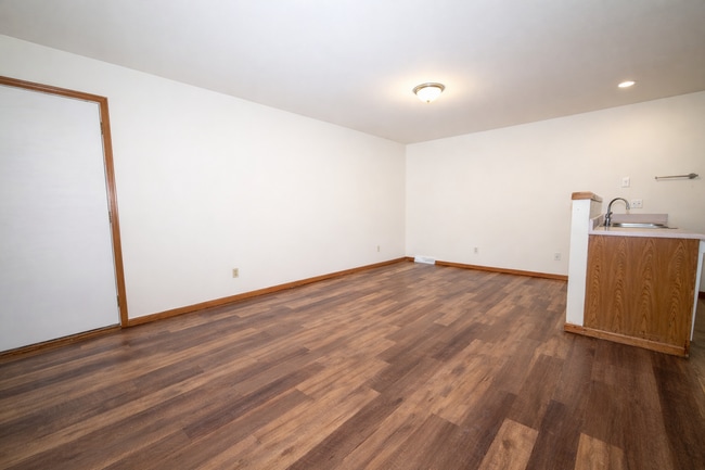 Photo - Moline Duplex Unit 1601