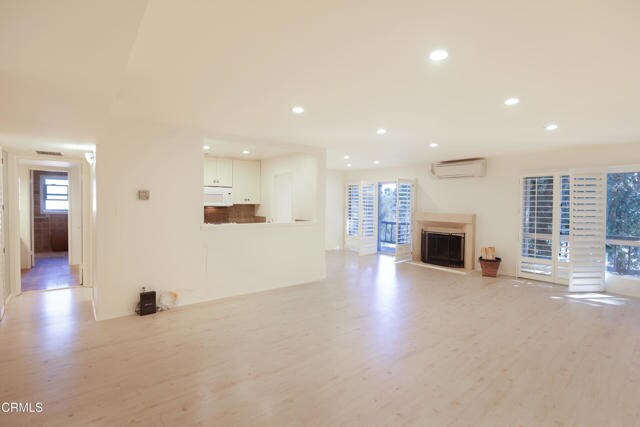 Photo - 1127 E Del Mar Blvd Unidad 429