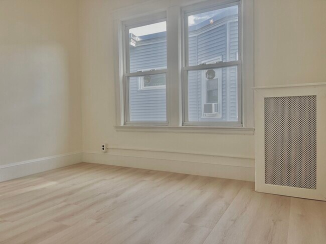 Photo - 5 Magnus Ave Unit 1