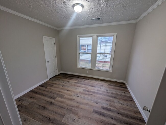Photo - NEW LISTING