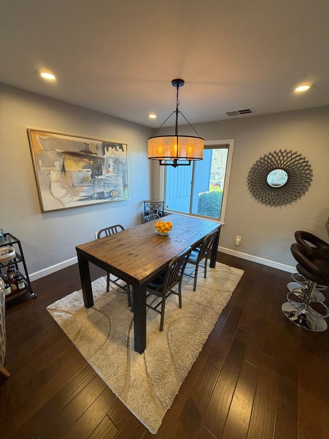 Photo - 3 Bed 2.5 Bath Townhome In Danville