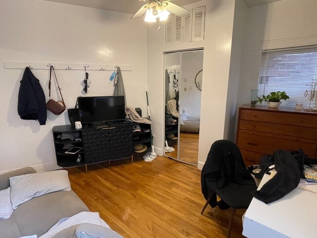 11 Charter St Unit 3R