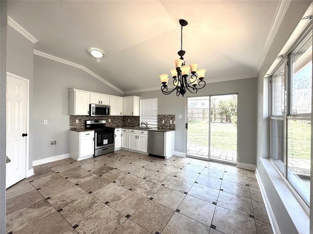 Photo - 813 Essex Dr