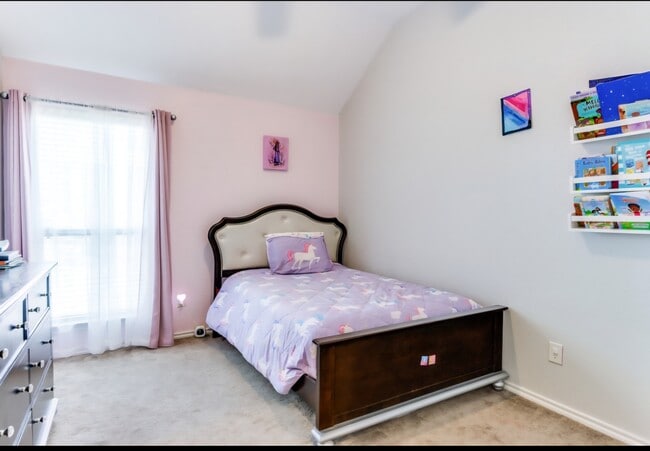 Photo - 1105 Jake Cir