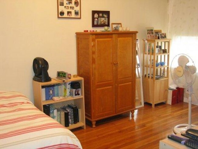 Photo - 15 Glenville Ave Unidad uni1 1-bed 1-bath Rental