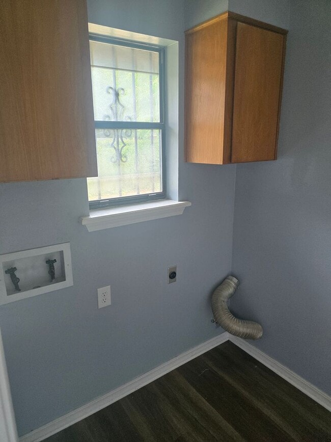 Photo - Refurbished - 3 bdrm 2 bath