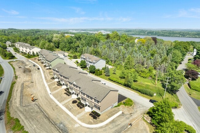 Photo - 75 Hudson Cir Townhome