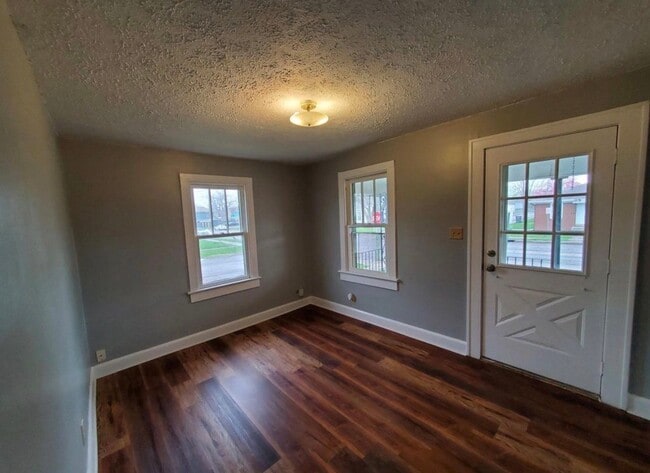 Photo - 2501 English Ave Unit 2501