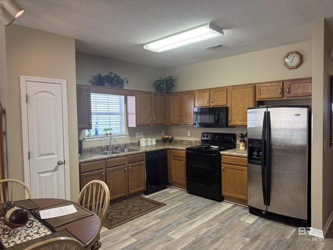 Photo - 2651 S Juniper St