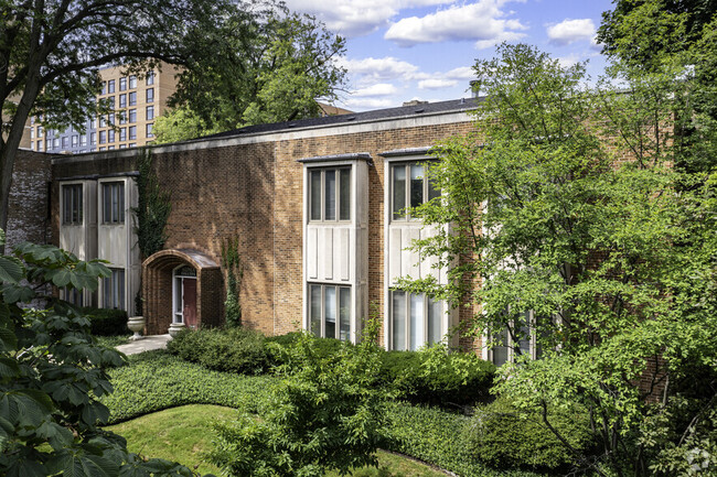 Photo - 1930 Sherman Ave Apartments