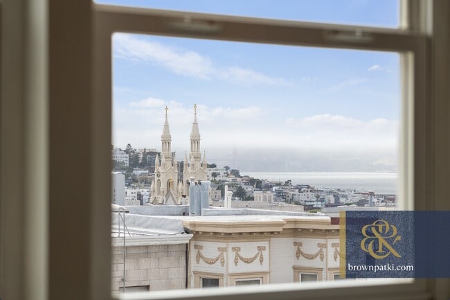 Photo - 382 Green St Unit 5