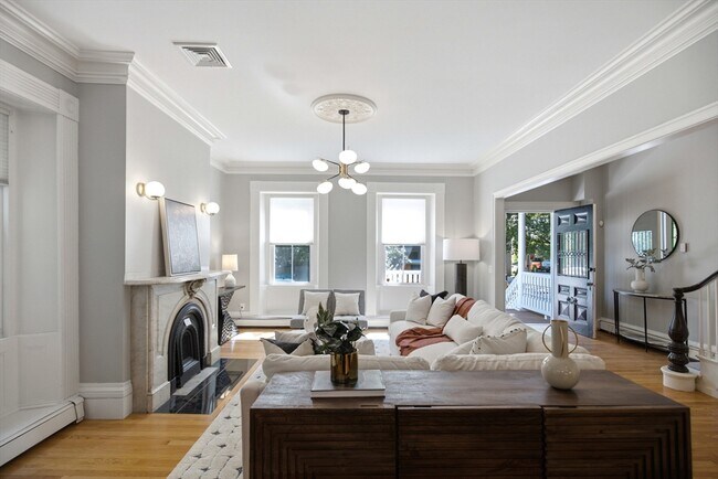 149 A Bishop Allen Dr