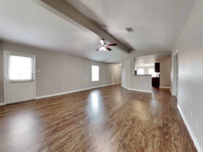 Photo - 2402 Regatta Ln